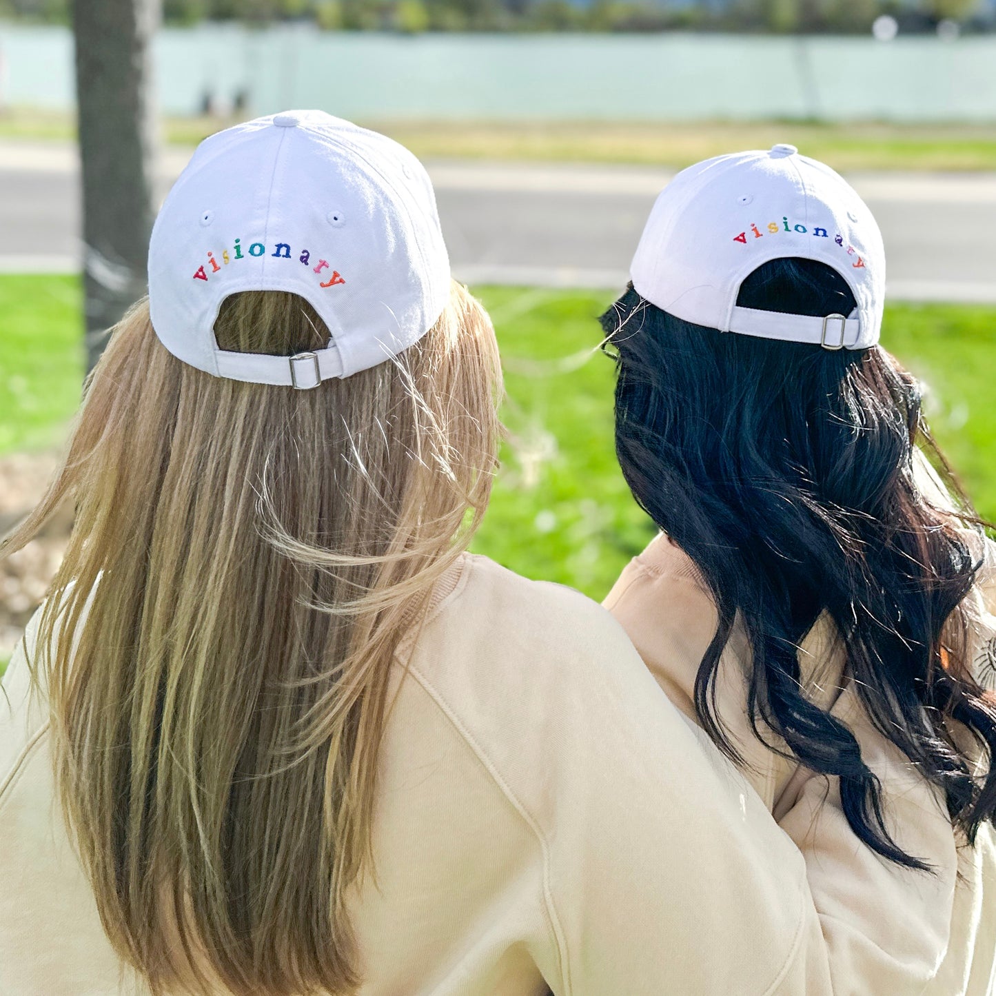 Eye Ball Cap in White